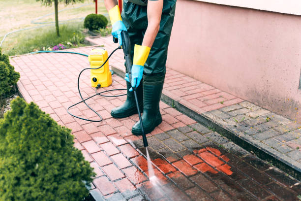 Why Choose Our Certified Pressure Washing Experts for Your Project Needs in Valinda, CA?